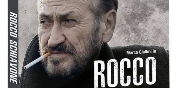 Immagine decorativa per il contenuto Registi vari "Rocco Schiavone. Stagione  5"