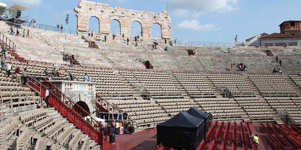 Immagine decorativa per il contenuto Biglietti ridotti agli spettacoli dell'Arena di Verona